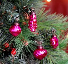 25 Pieces Pink Tiny Christmas Ornaments 